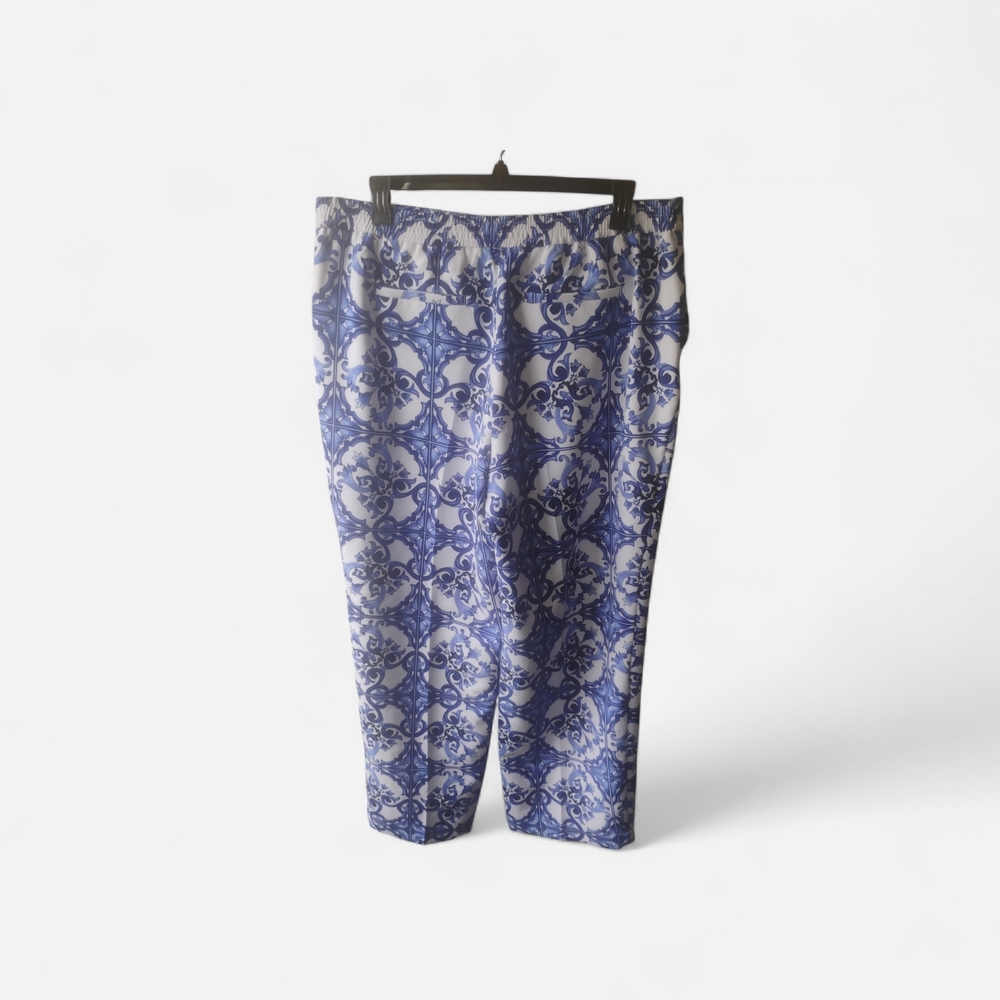 Liz Claiborne Blue and White Patterned Trousers